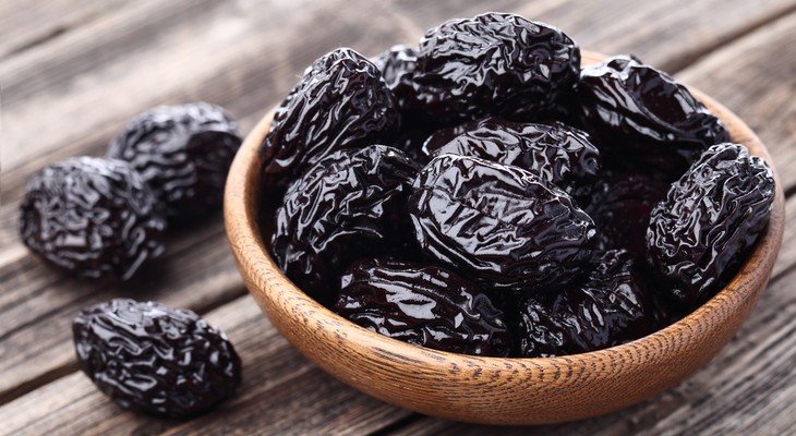 How to make dried plums using the bio method