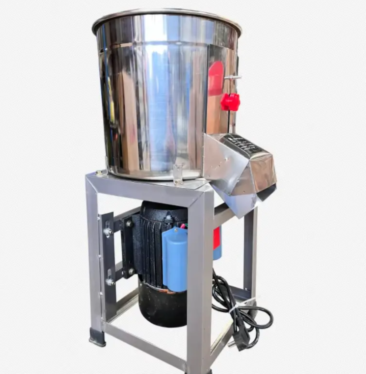 Fruit and vegetable crushing machine