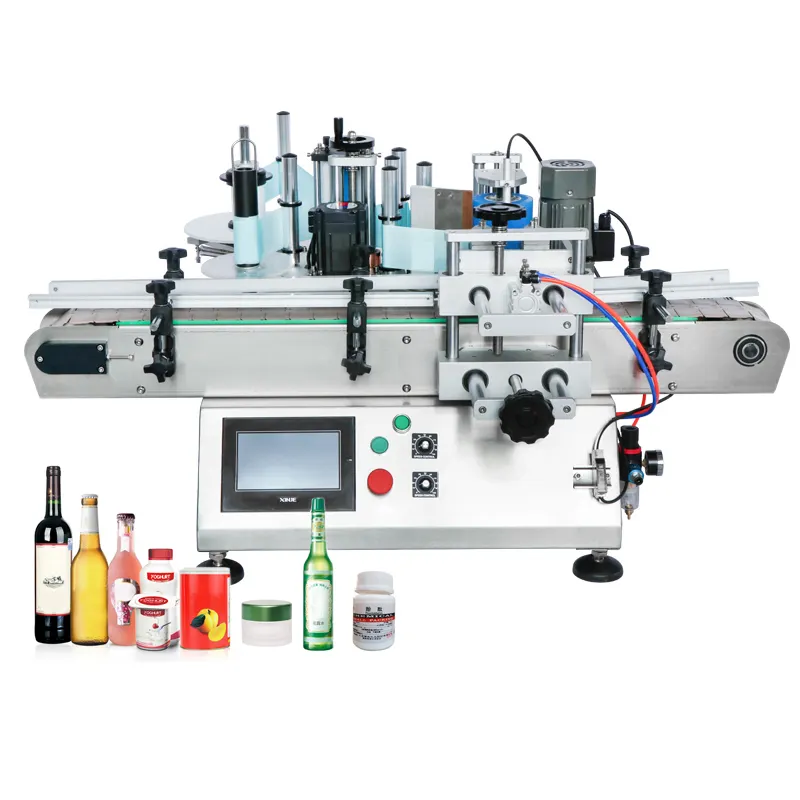 Can/bottle labeling machine with conveyor